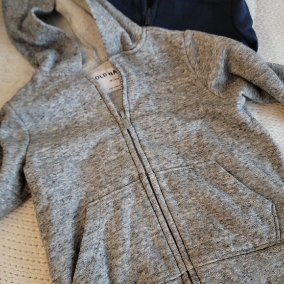Toddler Hooded Sweatshirt Bundle! - Picture 6 of 11
